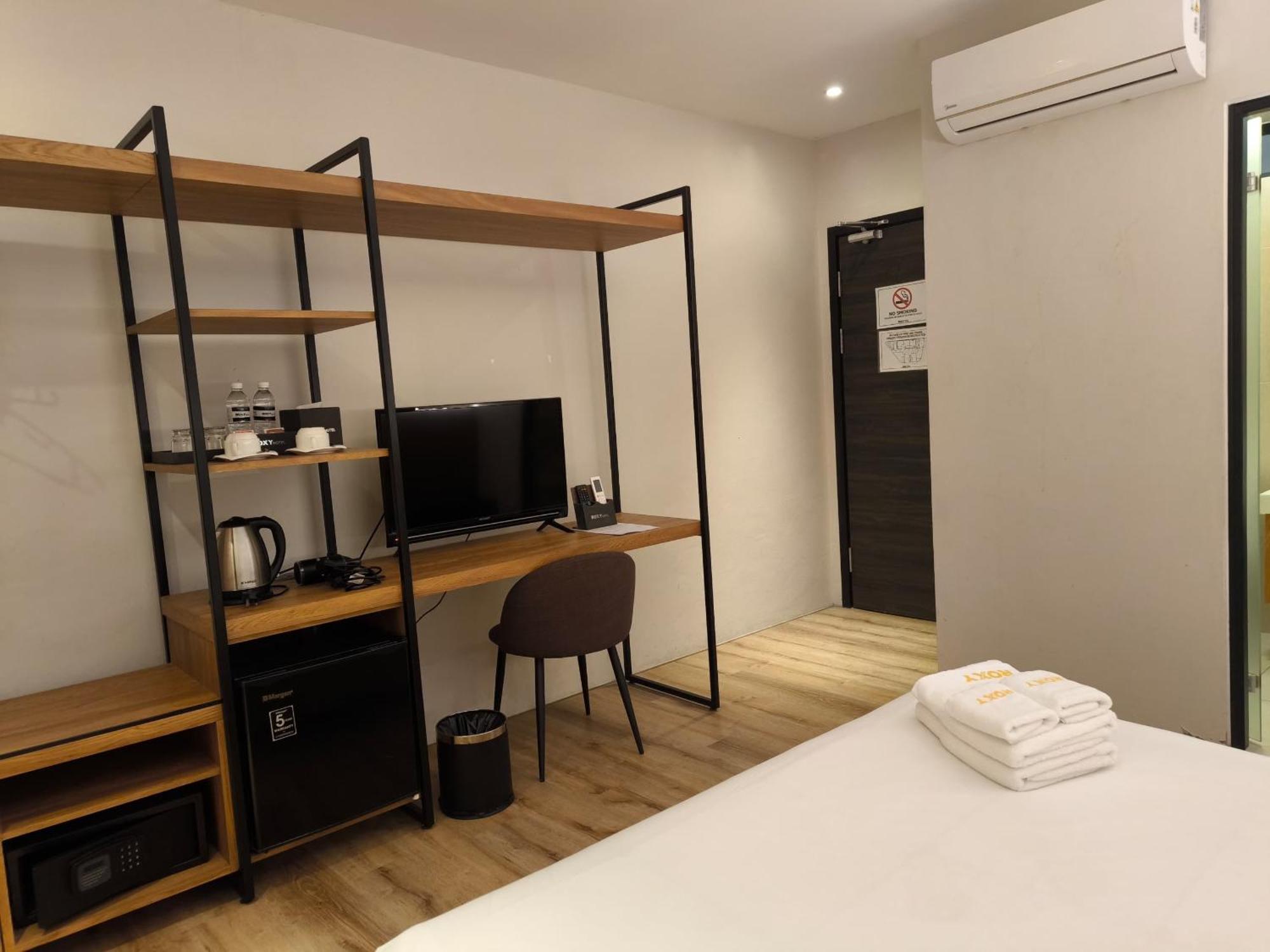Roxy Hotel Padungan Kuching Exterior foto